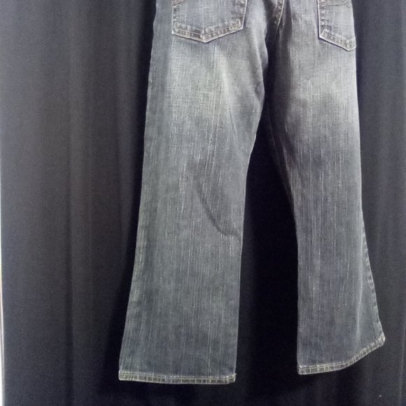 Lucky Brand Dungaree Distressed Blue Jeans Boys s 28 - Picture 7 of 13